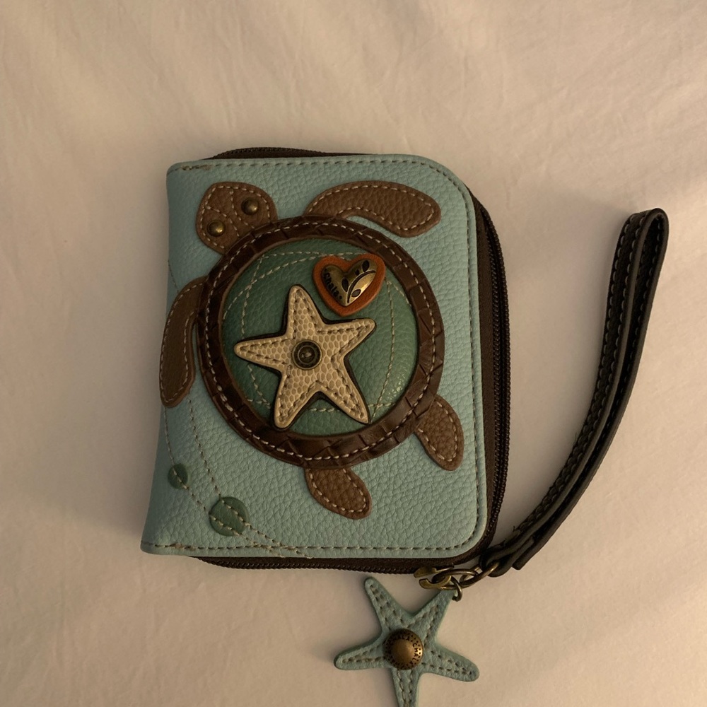 Chala Sea turtle clutch wallet -like new